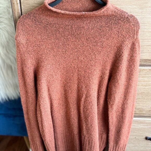 Madewell super soft rust colored sweater- size small - Picture 3 of 9